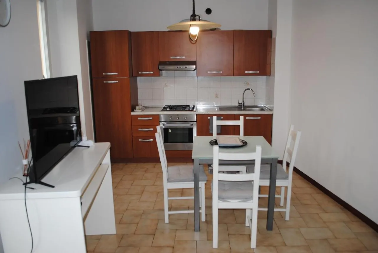 Apartamento La Casa Al Lago Centralissimo A 2 Passi Dal Centro Colico